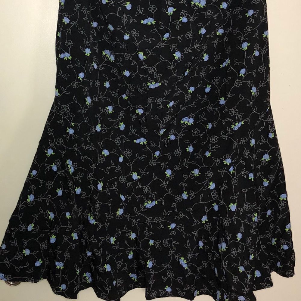 Sag Harbor Black with Blue Floral Design Skirt